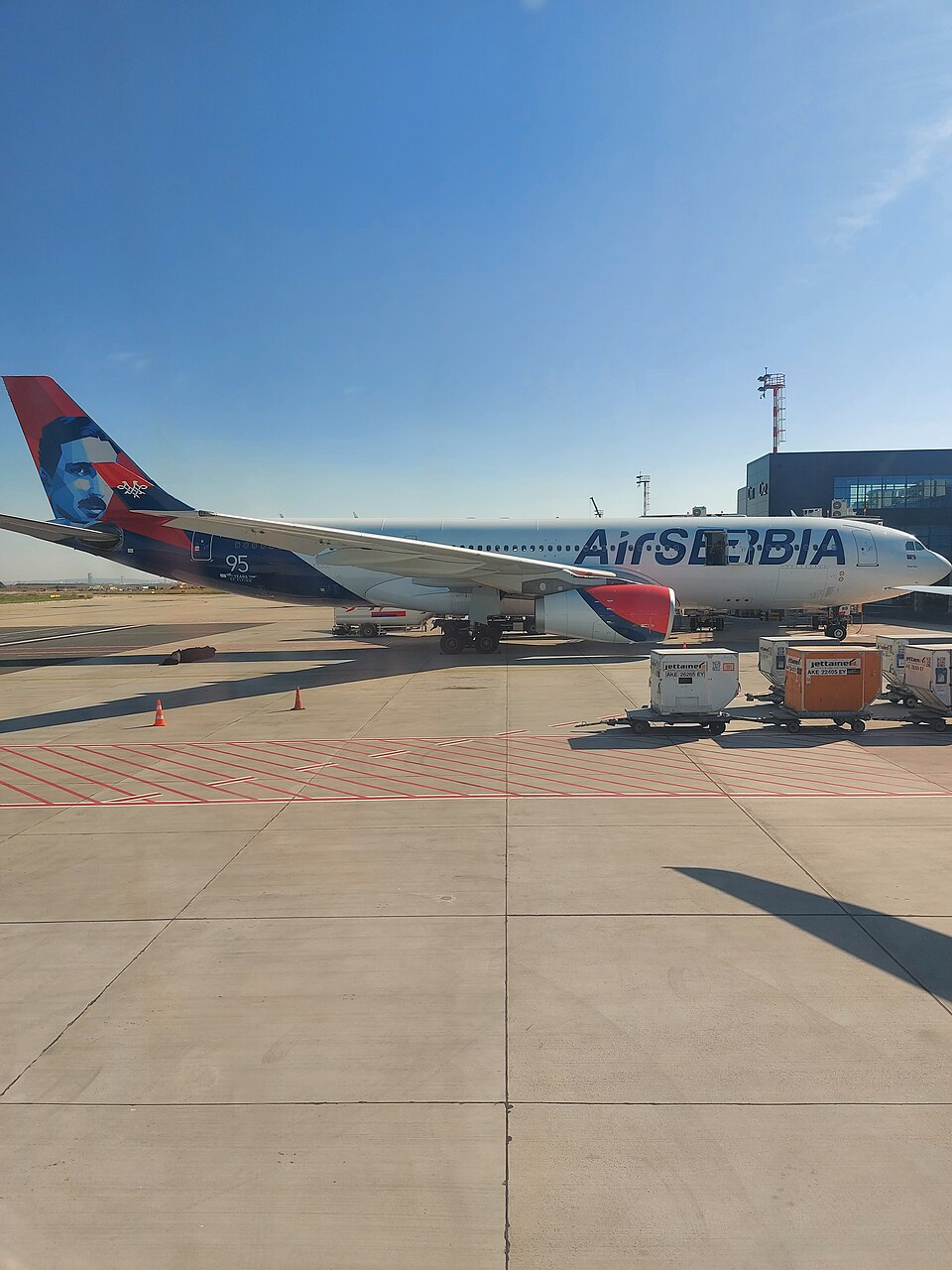 BEG airport aircraft